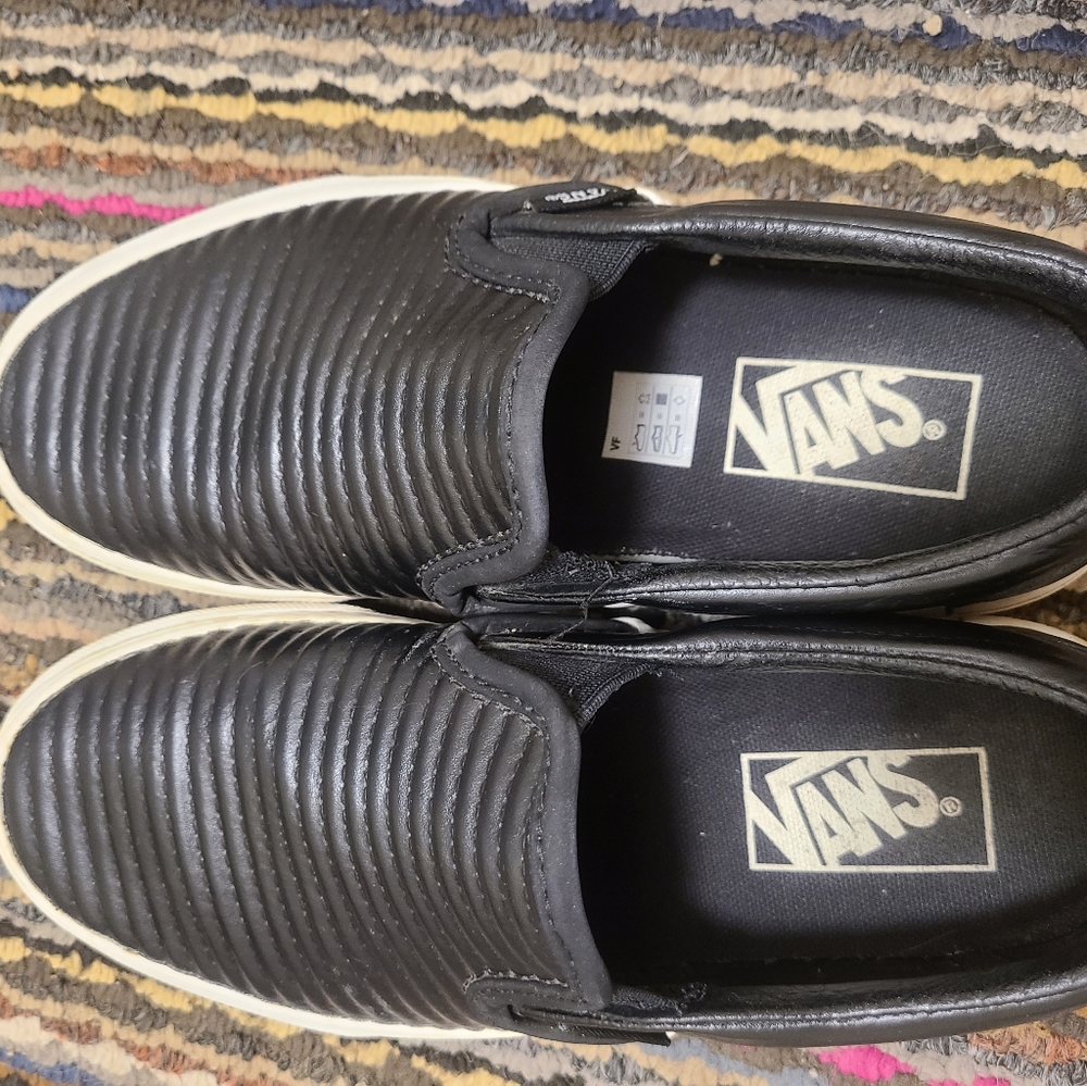 Vans slip on